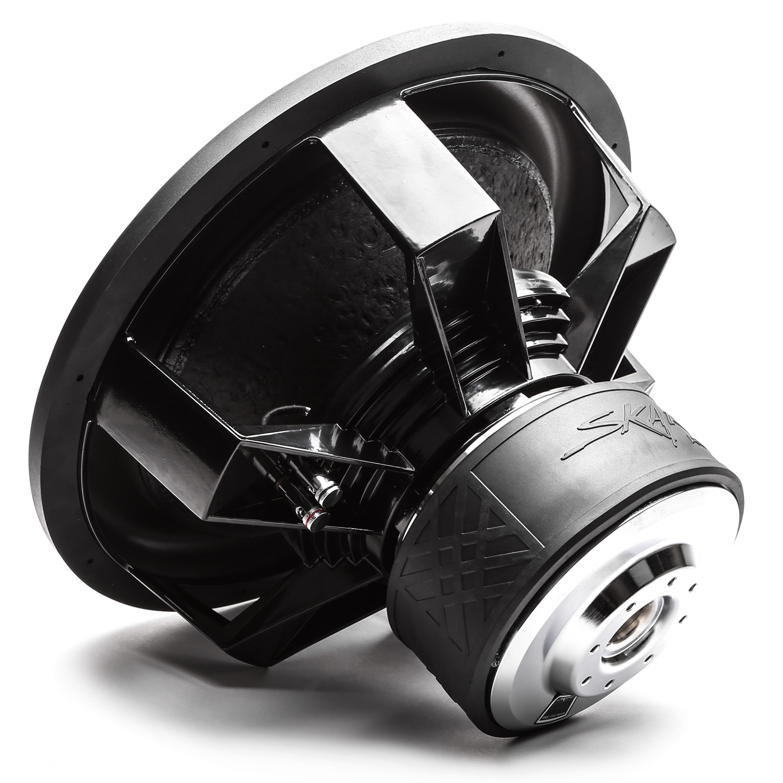 skar audio 18